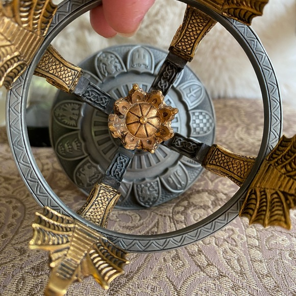 Merlin’s Crystal Ball by The Franklin Mint - Picture 2 of 10